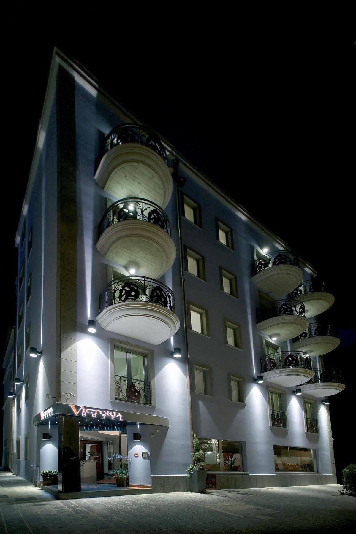 Victoria Hotel Pescara Exterior foto